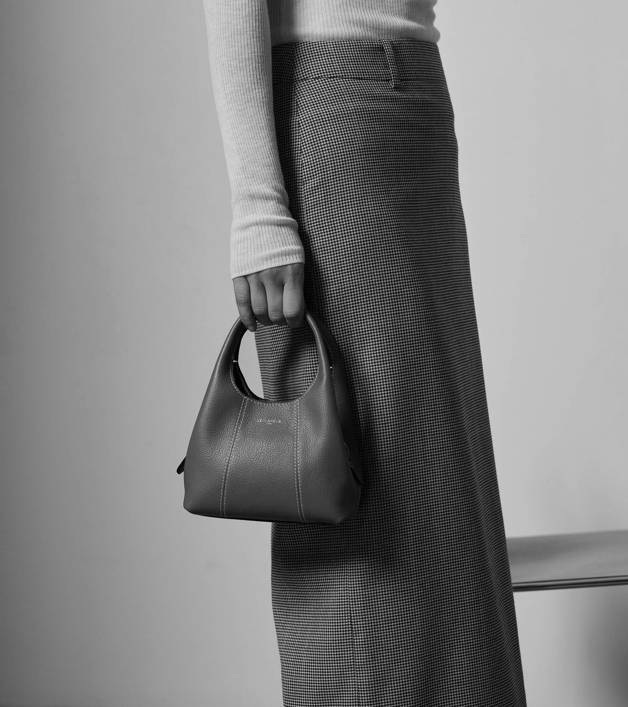 Juliette mini handbag in grained leather