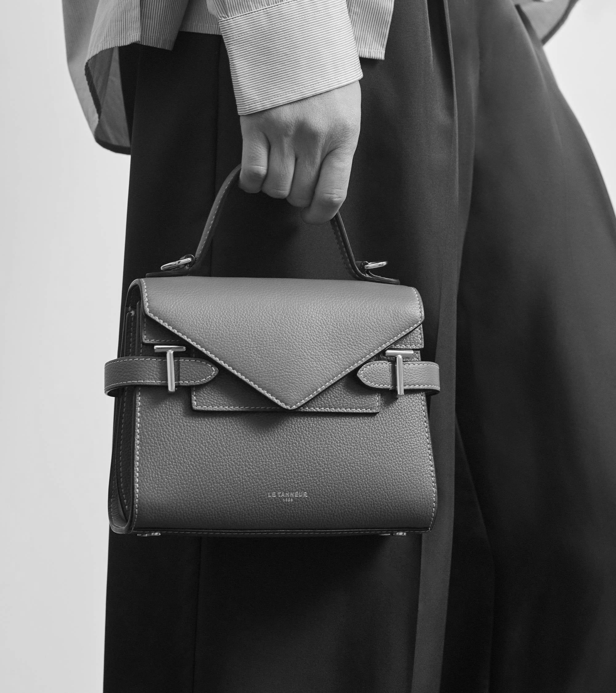 Emilie グレインレザー ダブルフラップ スモール ハンドバッグ