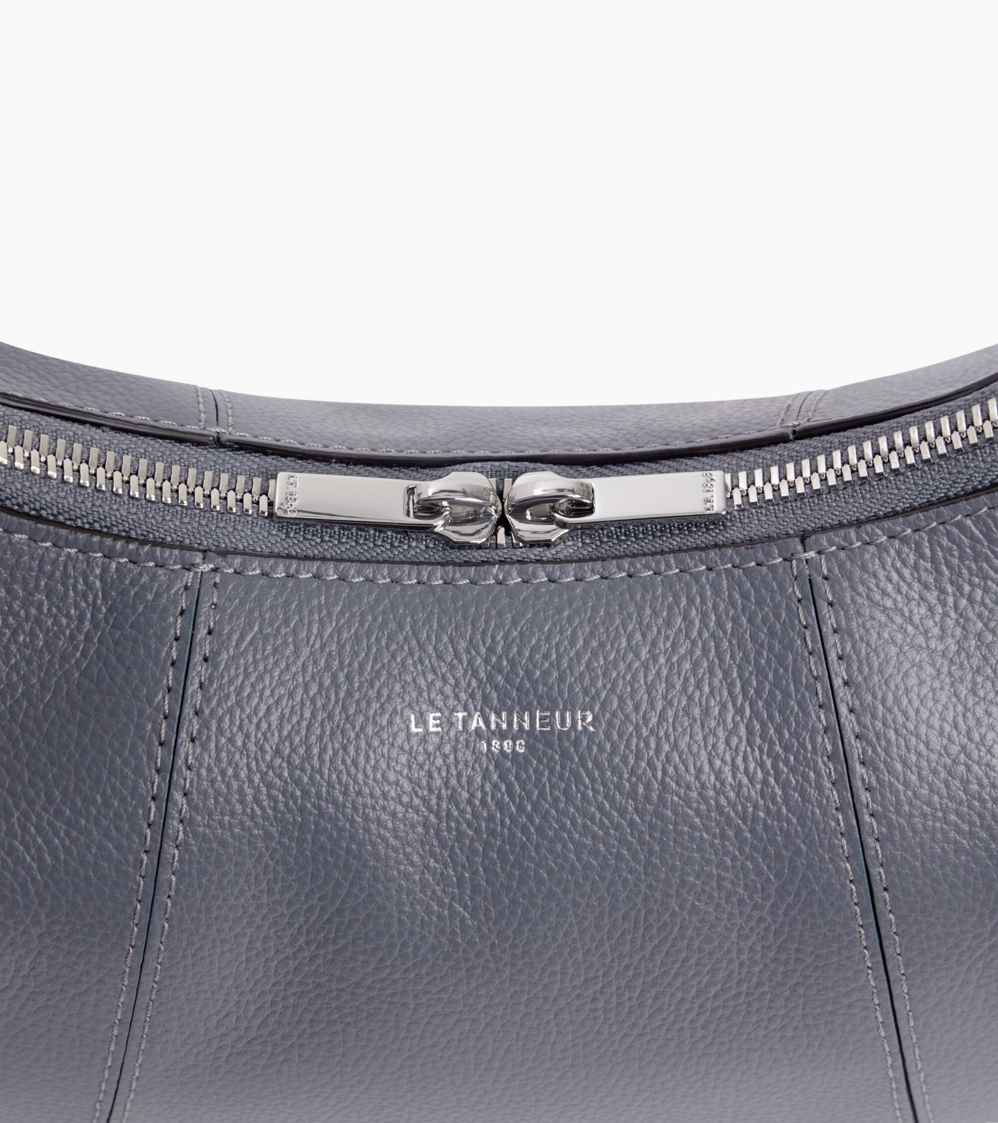 Juliette small hobo bag in grained leather